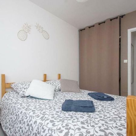 Appartement 2 Chambres - Parking Prive 렌 외부 사진