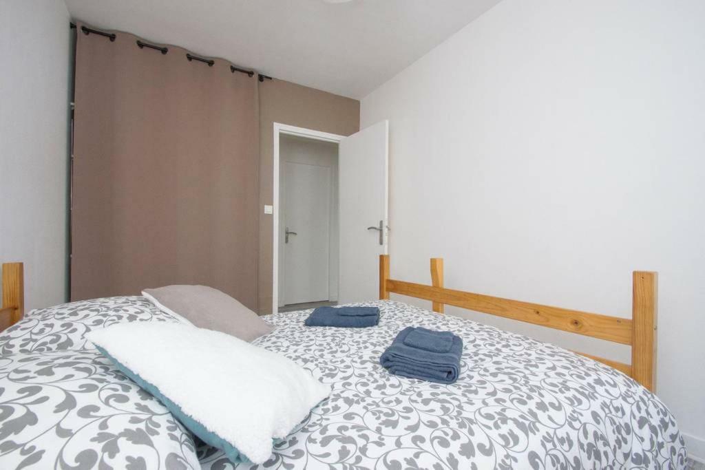 Appartement 2 Chambres - Parking Prive 렌 외부 사진